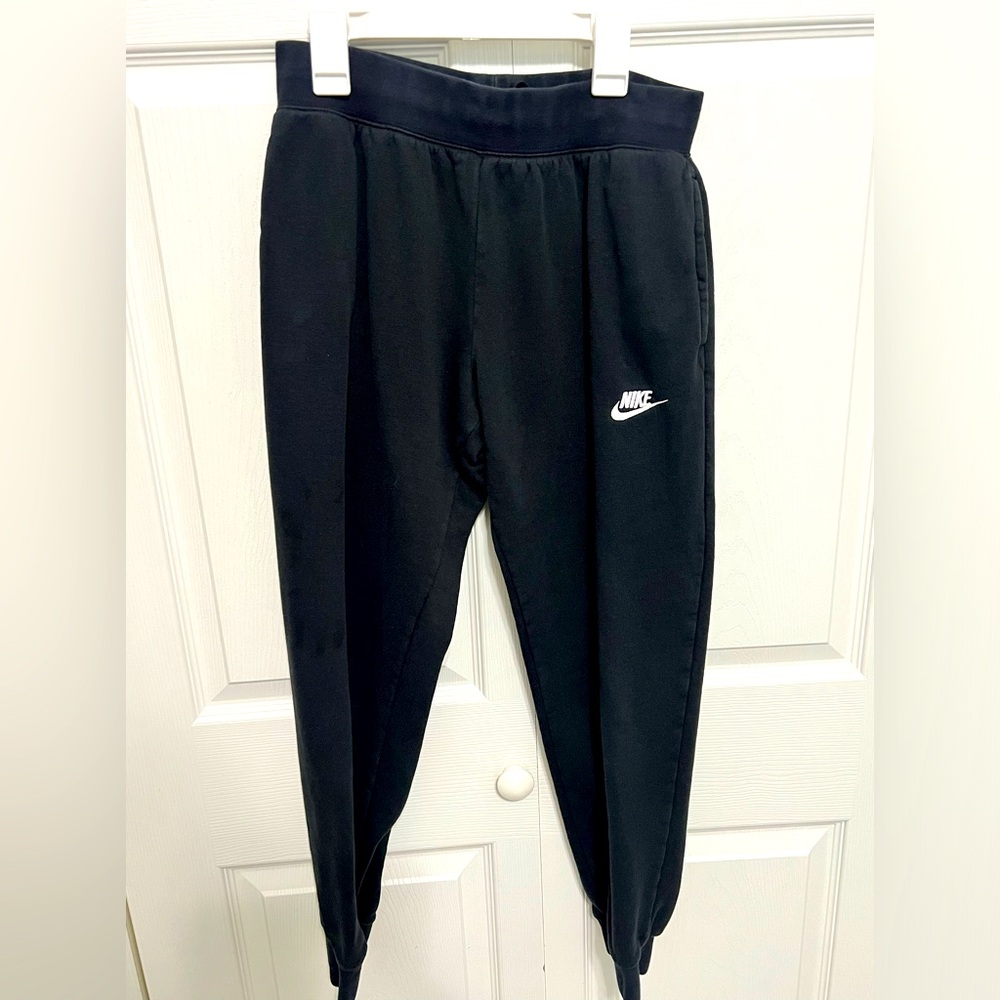 Youth XL Black Nike Sweatpants